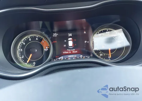 2022 Jeep Cherokee Trailhawk 4X4 from USA, damaged, VIN 1C4PJMBX5ND553336